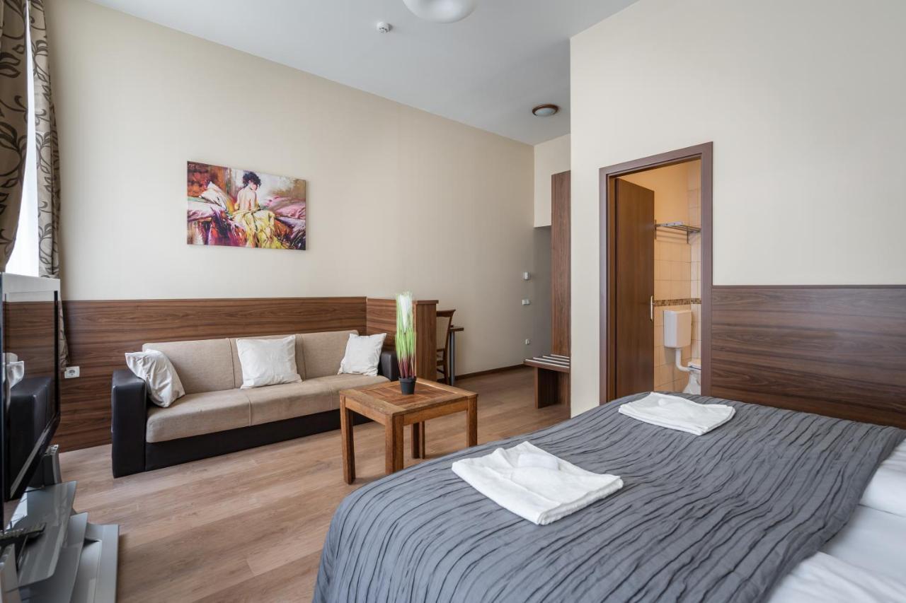 Elit Boutique Rooms- Best Location By Bqa Boedapest Buitenkant foto