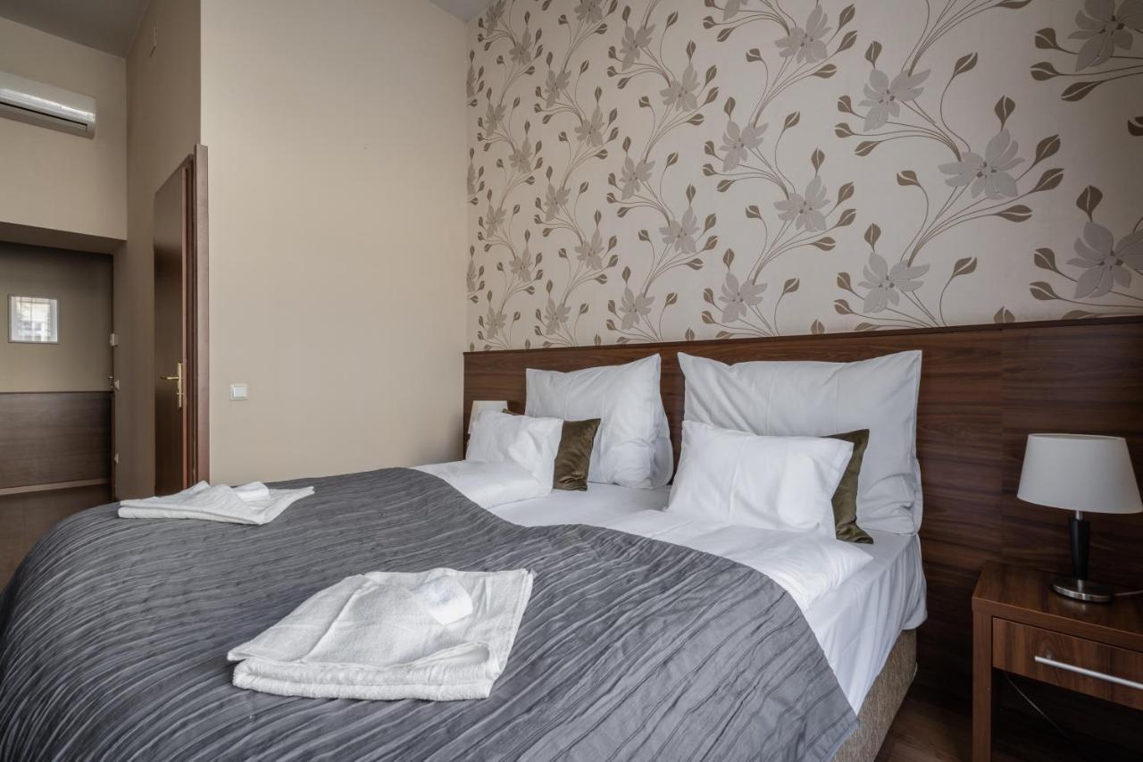 Elit Boutique Rooms- Best Location By Bqa Boedapest Buitenkant foto