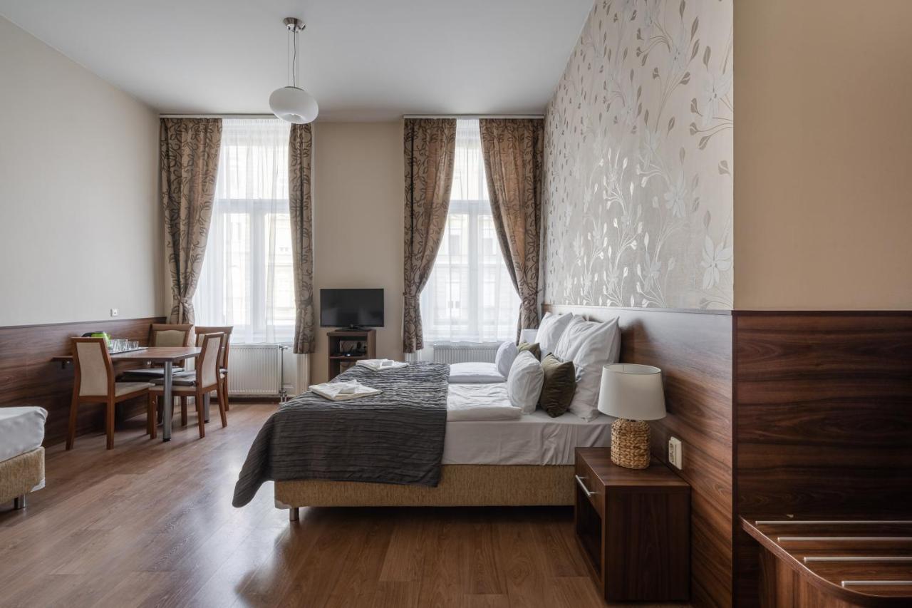Elit Boutique Rooms- Best Location By Bqa Boedapest Buitenkant foto