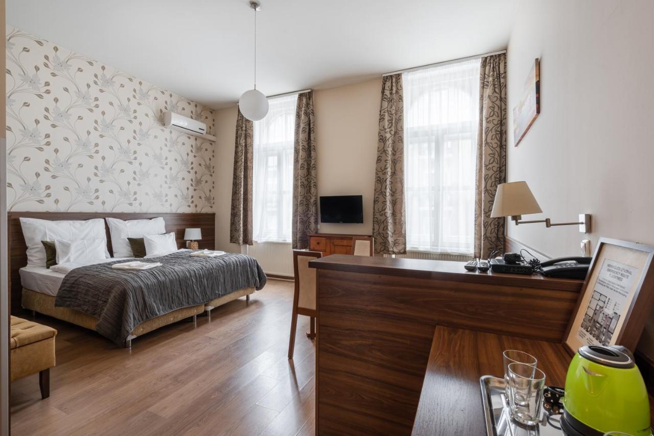 Elit Boutique Rooms- Best Location By Bqa Boedapest Buitenkant foto