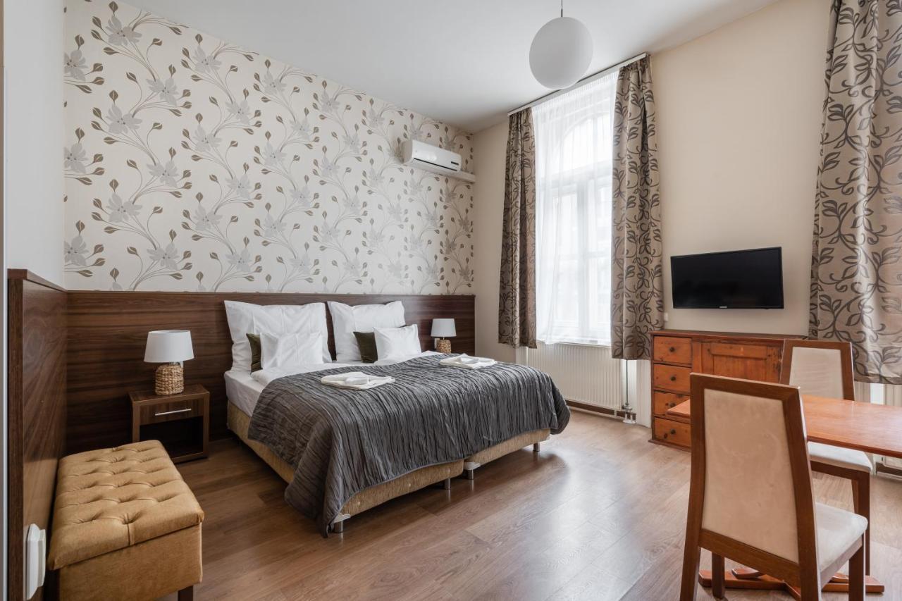 Elit Boutique Rooms- Best Location By Bqa Boedapest Buitenkant foto