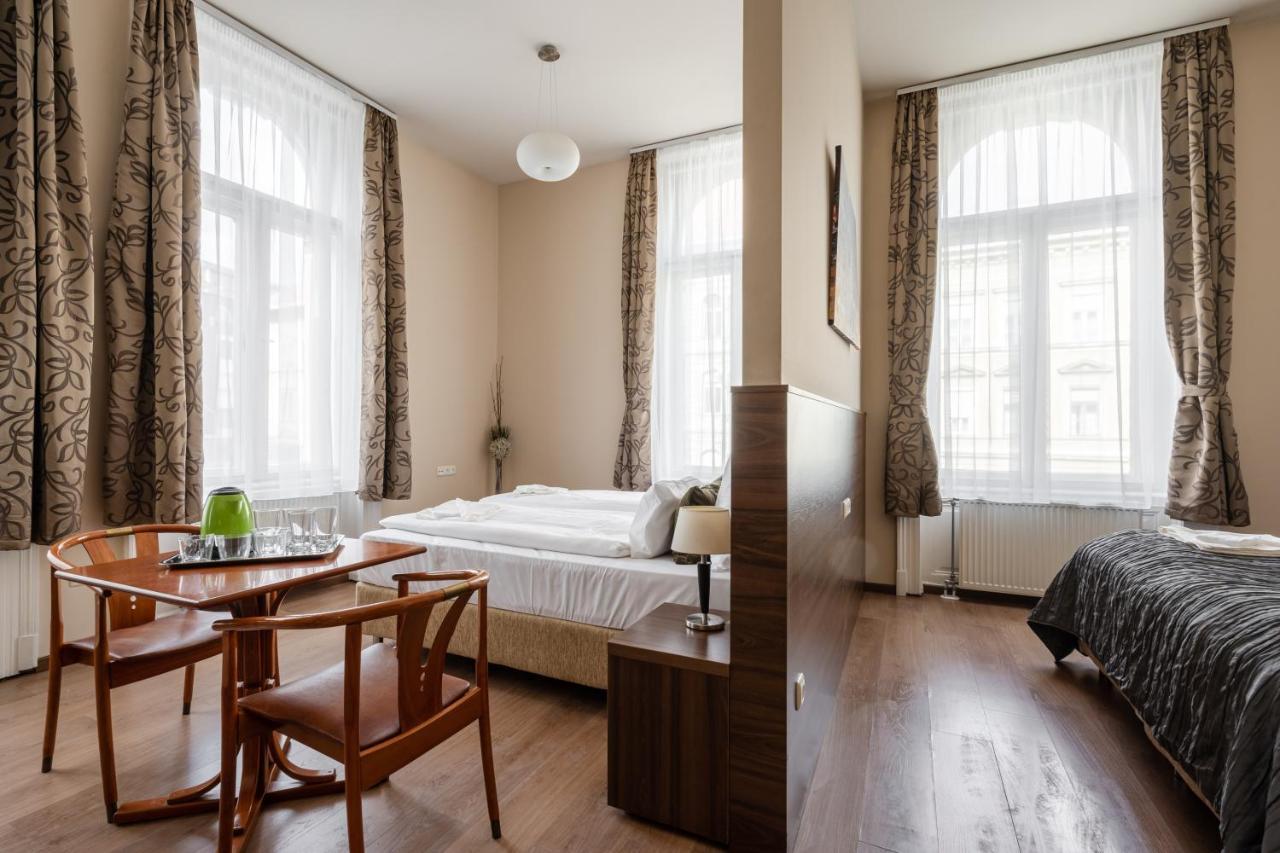 Elit Boutique Rooms- Best Location By Bqa Boedapest Buitenkant foto