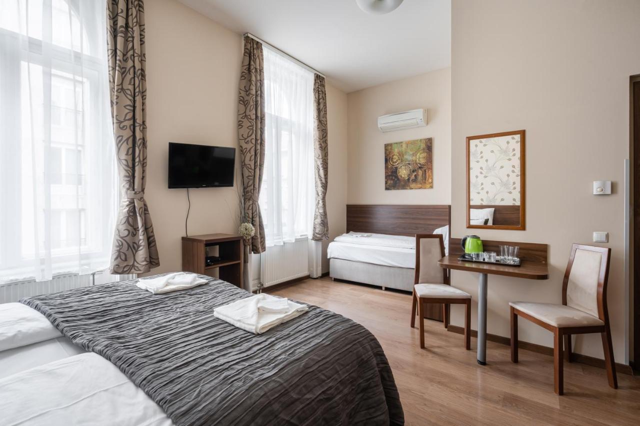Elit Boutique Rooms- Best Location By Bqa Boedapest Buitenkant foto