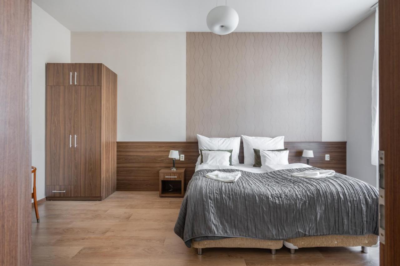 Elit Boutique Rooms- Best Location By Bqa Boedapest Buitenkant foto
