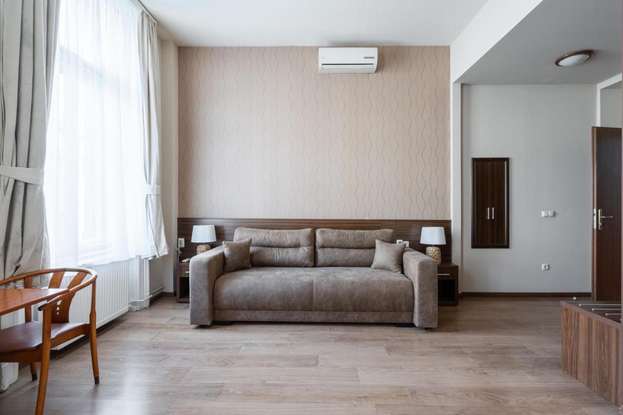 Elit Boutique Rooms- Best Location By Bqa Boedapest Buitenkant foto