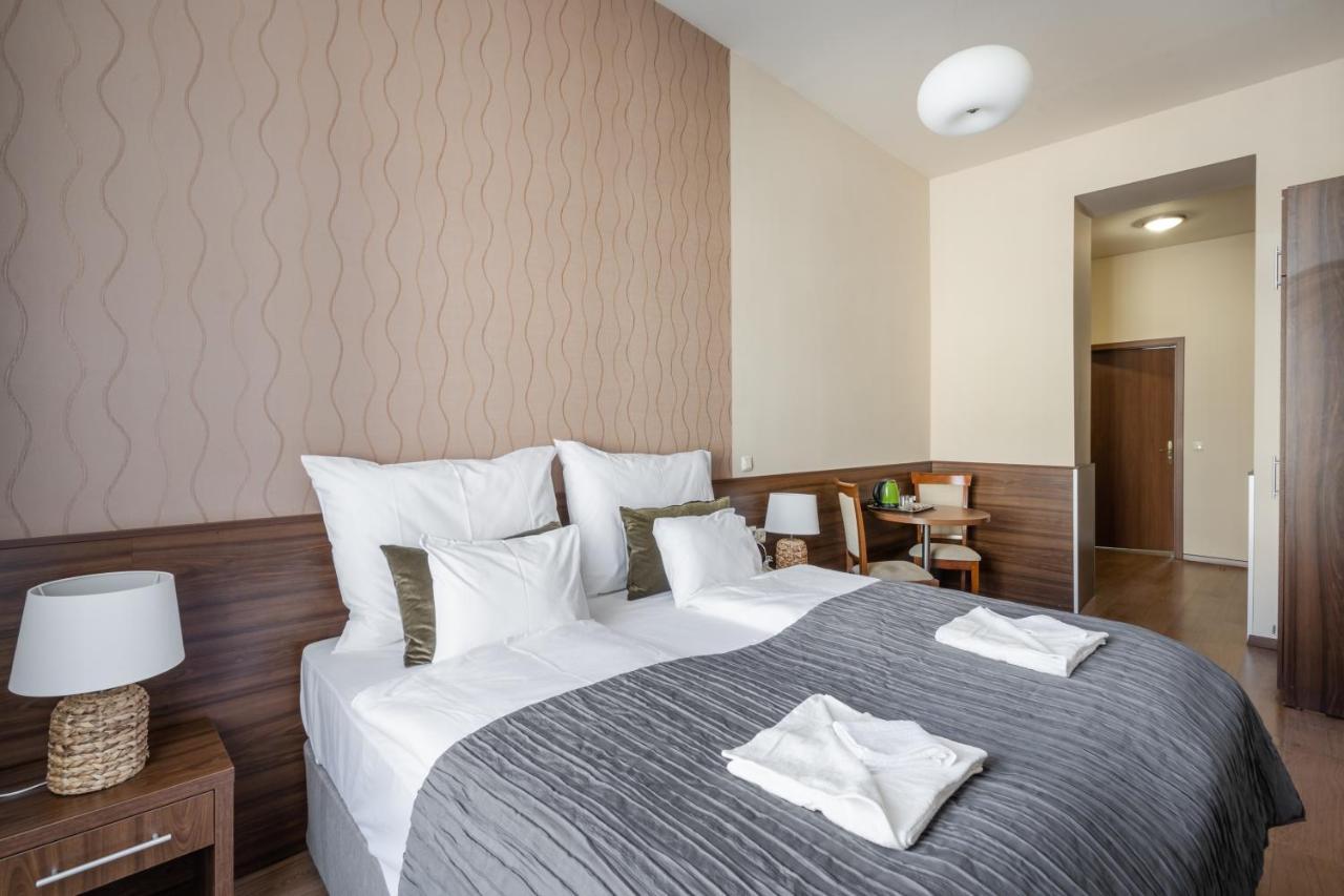 Elit Boutique Rooms- Best Location By Bqa Boedapest Buitenkant foto